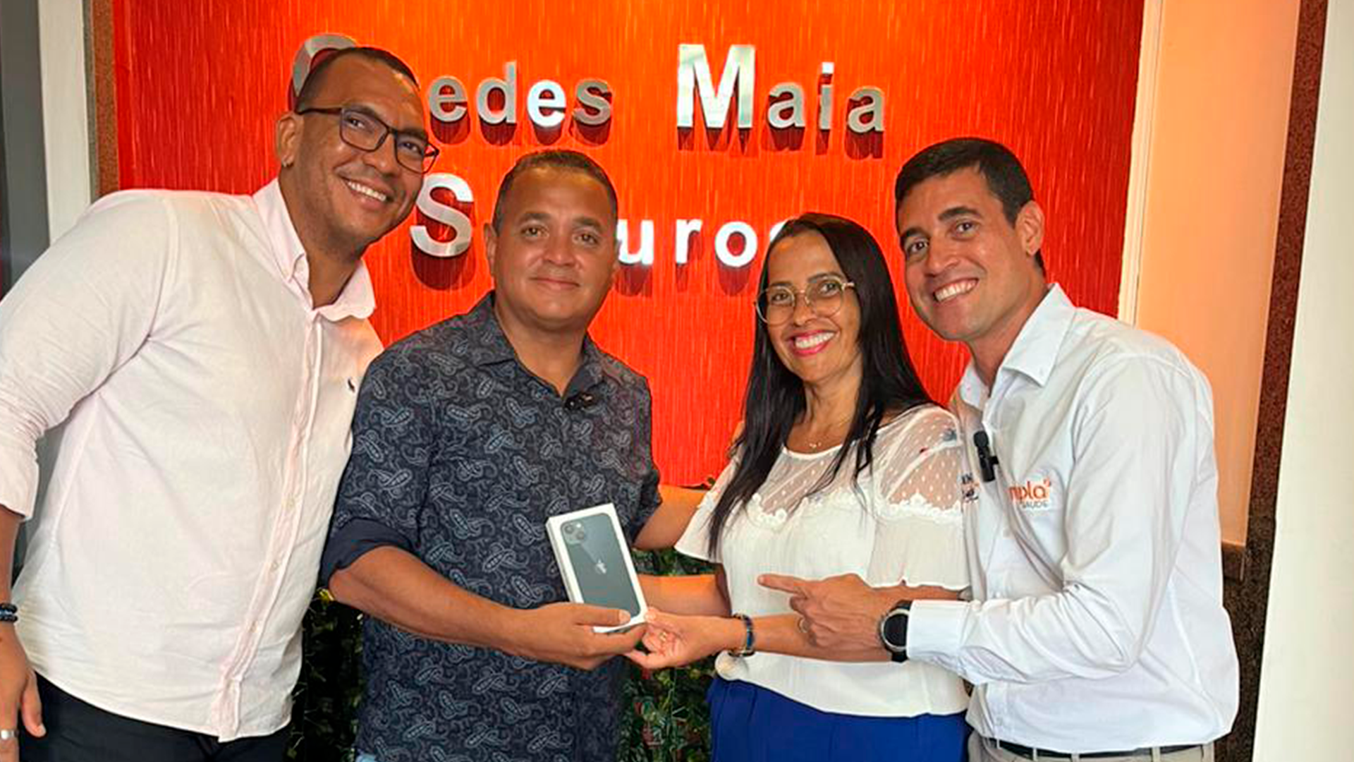 Sucesso no Show de Prêmios: Corretor da Guedes Maia vence e leva para casa um iPhone 13!